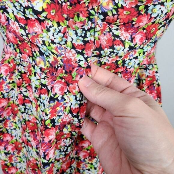 FOREVER 21 Floral Button Front Skater Dress Medium - Picture 4 of 16